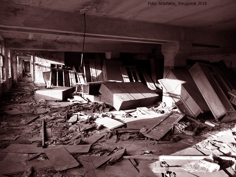 Treugolnik, einst groesste Gummischuh-Fabrik verlassen und verfallen, Foto: Martin Schramme, 2018